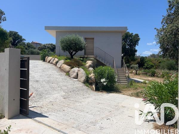 Maison à vendre 8 pièces 220 m² Sainte-Lucie-De-Porto Vecchio