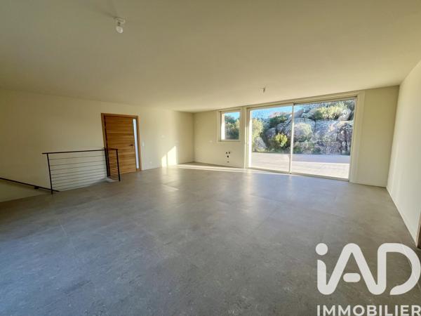 Maison à vendre 8 pièces 220 m² Sainte-Lucie-De-Porto Vecchio
