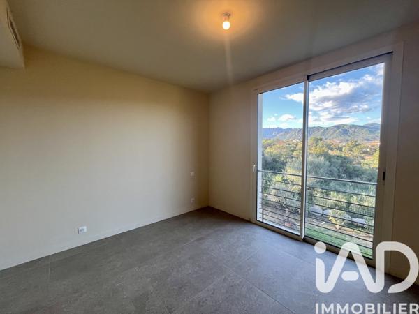 Maison à vendre 8 pièces 220 m² Sainte-Lucie-De-Porto Vecchio