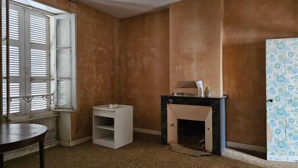 Maison bourgeoise à rénover proche gare