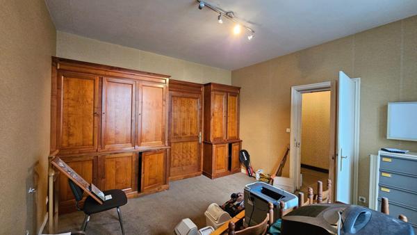 Maison bourgeoise à rénover proche gare