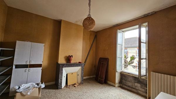 Maison bourgeoise à rénover proche gare