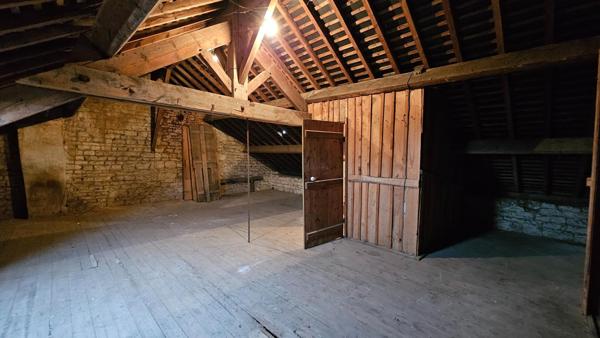 Maison bourgeoise à rénover proche gare