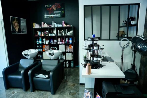 Maison de 103 m2 + salon de coiffure de 33 m2 à Mulhouse 245 000 € H.A.I.*