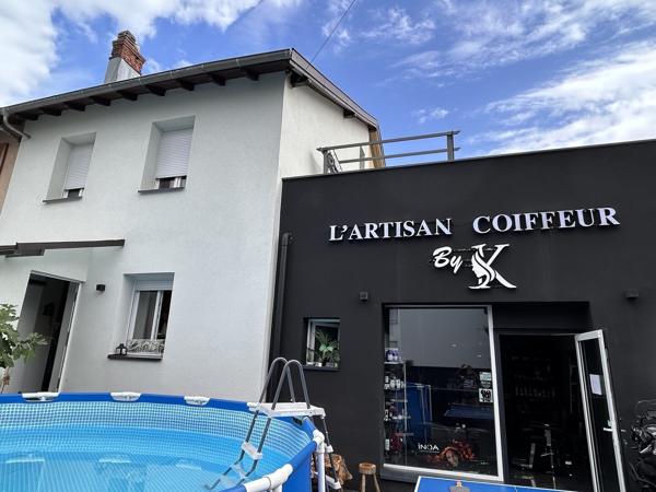Maison de 103 m2 + salon de coiffure de 33 m2 à Mulhouse 245 000 € H.A.I.*