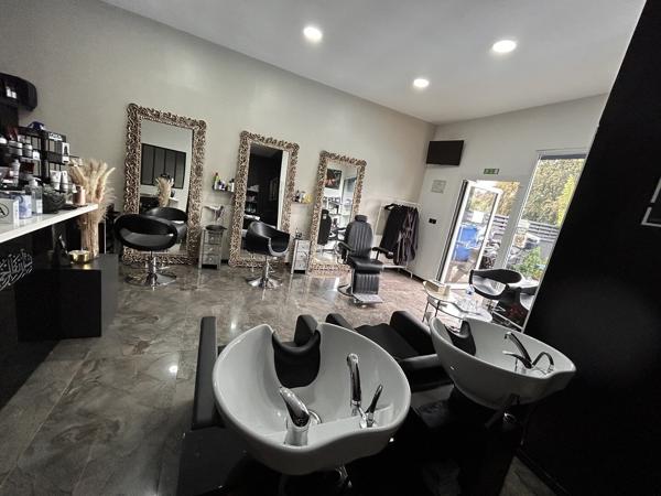 Maison de 103 m2 + salon de coiffure de 33 m2 à Mulhouse 245 000 € H.A.I.*