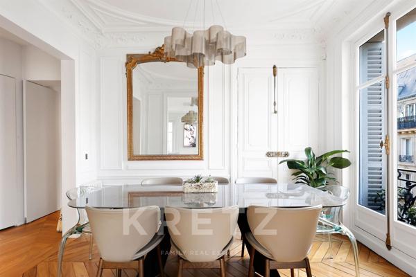 Appartement familial entièrement rénové, baigné de lumière
