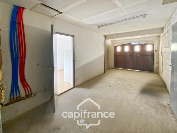 Maison de plein-pied - 125 m² - 4 pièces - Terrain 991 m² SAINTE LIVRADE SUR LOT (47)