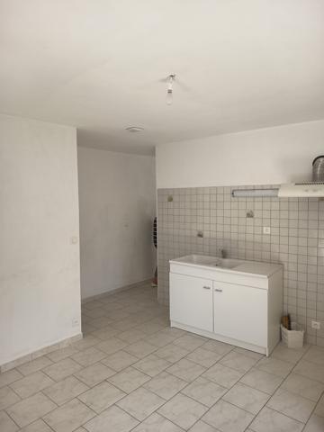À vendre - Maison individuelle, 5 pièces située à Pont-de-Labeaume (07380)