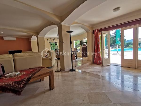 Villa de 230 m²