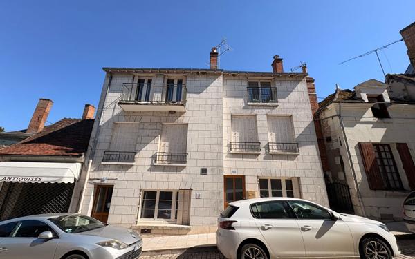 Immeuble à vendre    2 pièces •  Saint-Aignan