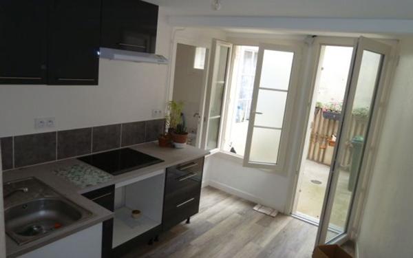 Immeuble à vendre    2 pièces •  Saint-Aignan