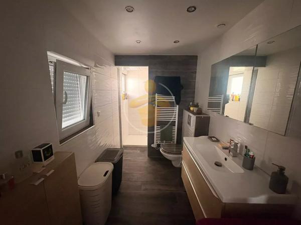 Vente                                                      Maison
                        
                     3 pièces                      78 m2                     à Charmes