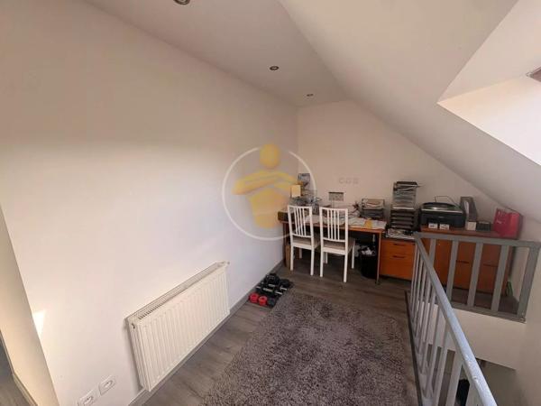 Vente                                                      Maison
                        
                     3 pièces                      78 m2                     à Charmes