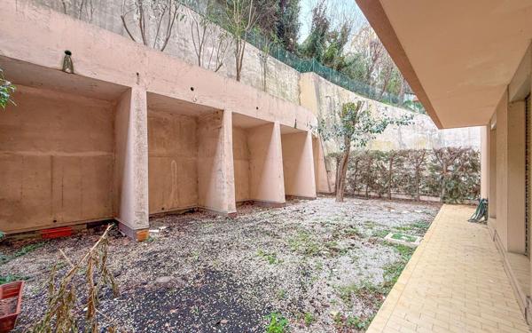 Appartement à vendre    5 pièces • 135 m2 Nice