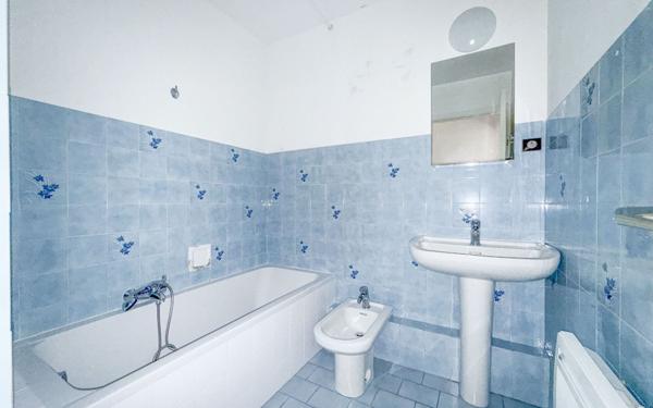 Appartement à vendre    5 pièces • 135 m2 Nice