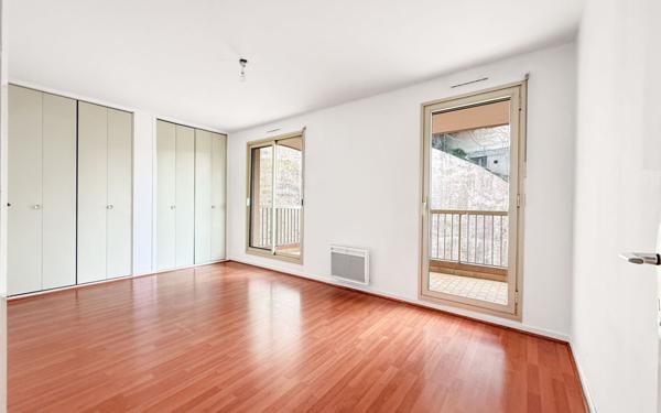 Appartement à vendre    5 pièces • 135 m2 Nice