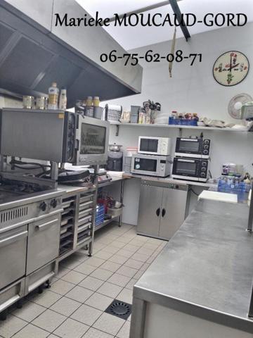 Beauzac Restaurant avec son habitation et son gîte sur 1000m² de terrain clos 299 000