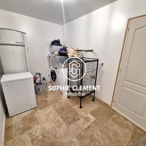 Beauvais (60000) ** LA MODERNE **