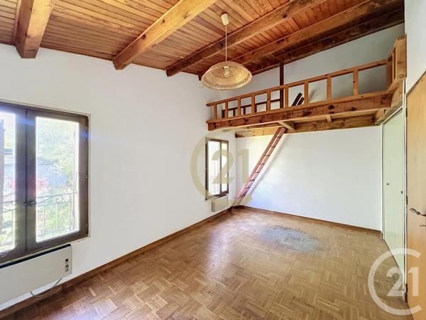 Maison à vendre  7 pièces - 166,27 m 2   UZES  - 30