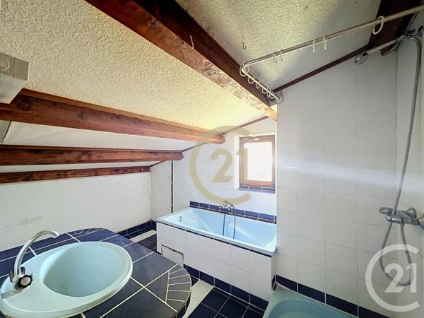 Maison à vendre  7 pièces - 166,27 m 2   UZES  - 30