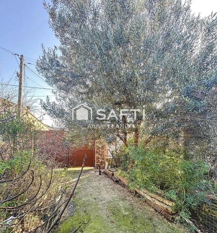 Maison indépendante lumineuse avec jardin, idéale pour habitation ou profession libérale, à deux pas des transports et commodités