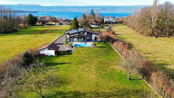 Superbe Villa moderne au calme à proximité du lac !