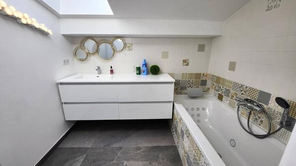 Superbe Villa moderne au calme à proximité du lac !