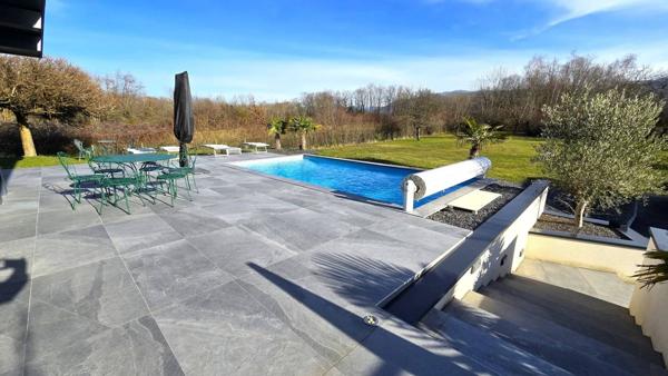 Superbe Villa moderne au calme à proximité du lac !