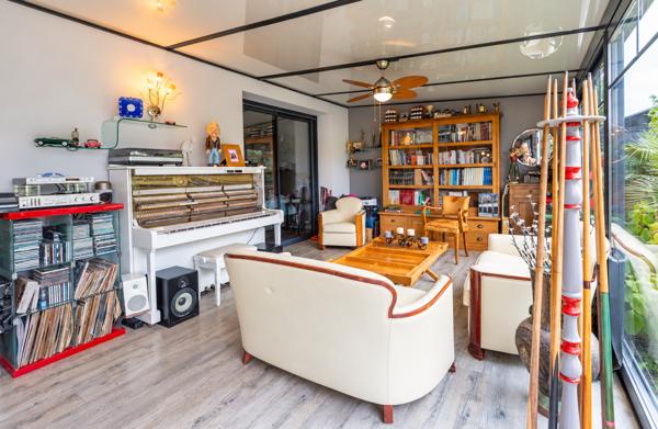 Maison
         6 pièces
        - 201 m² 609 000 €*