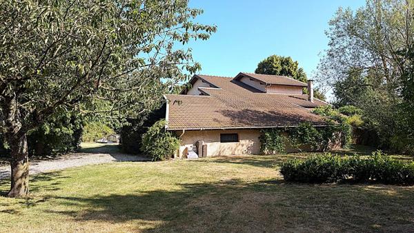 Vente                                                      Villa
                        
                     6 pièces                      148 m2                     à Saint-Hilaire-de-la-Côte