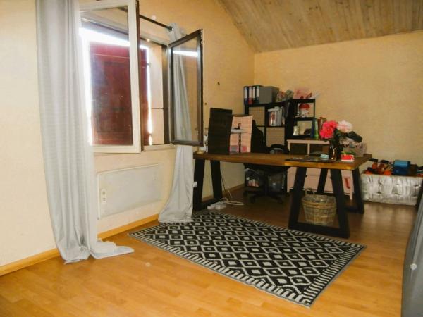 Vente                                                      Villa
                        
                     6 pièces                      148 m2                     à Saint-Hilaire-de-la-Côte