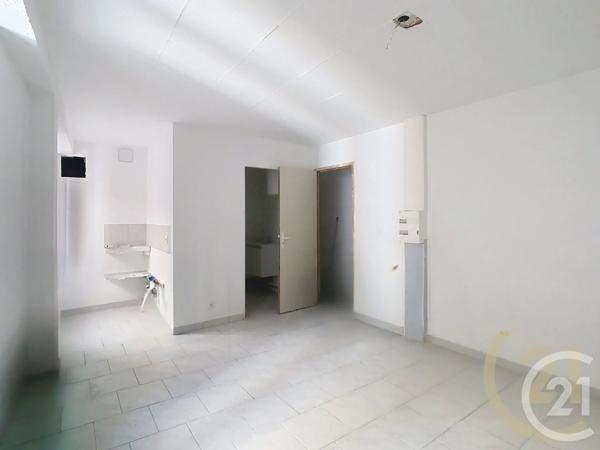 Immeuble à vendre  181,37 m 2   PERPIGNAN  - 66