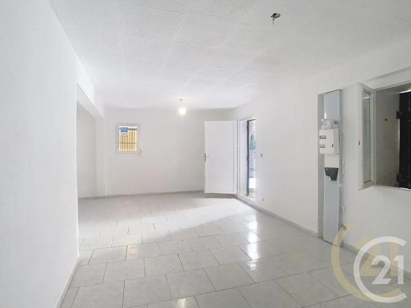 Immeuble à vendre  181,37 m 2   PERPIGNAN  - 66