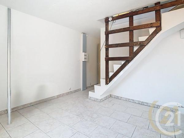 Immeuble à vendre  181,37 m 2   PERPIGNAN  - 66