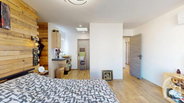 Maison à vendre  6 pièces - 188 m 2   GIGNAC  - 34