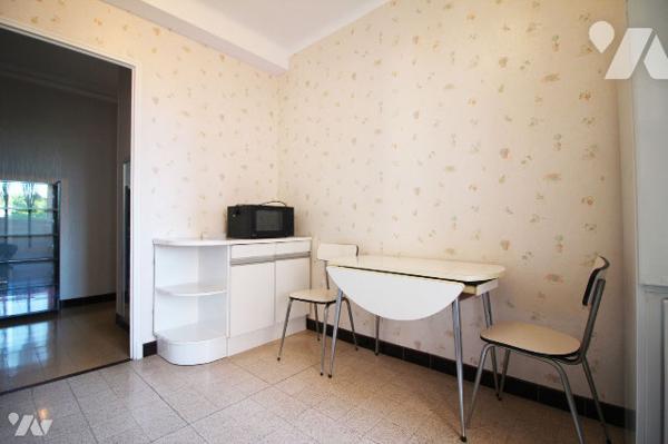 Appartement T3 de 68m2 (Carrez) particulièrement agréable, quartier St-Victor (7e)