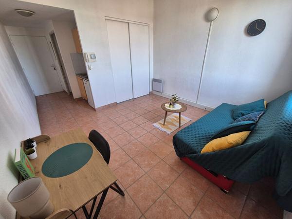 Appartement Nimes 1 pièce(s) 22.62 m2