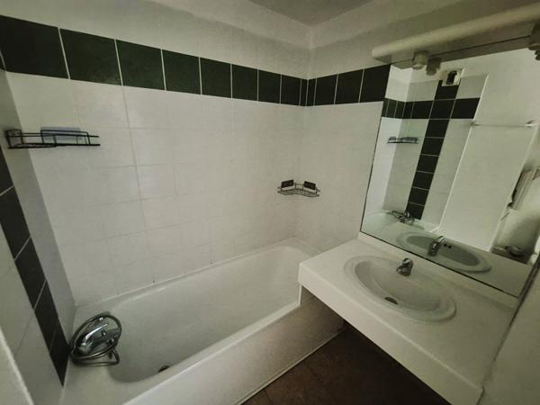 Appartement Nimes 1 pièce(s) 22.62 m2