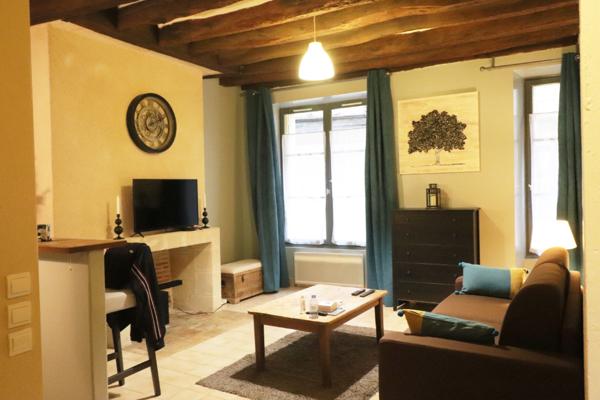 STUDIO HYPER-CENTRE VIEUX TOURS