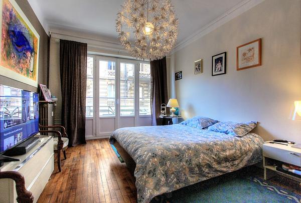 Appartement de standing avec cave et grenier 134 m2 centre ville Chambéry