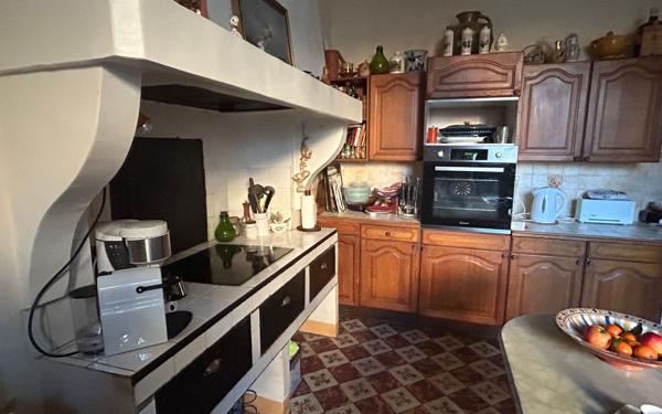Maison à vendre    8 pièces • 315 m2 Buis-les-Baronnies