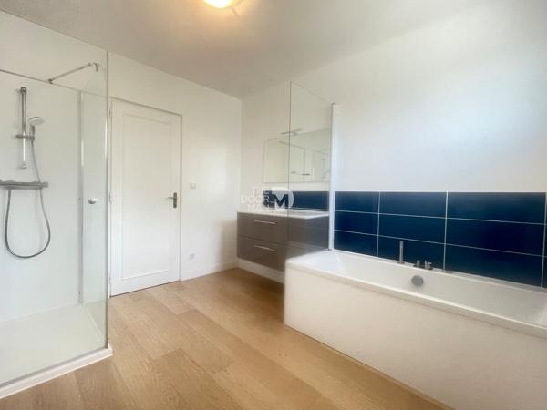 Maison - Vendu - 241 m² - BALLAN-MIRE | The Door Man