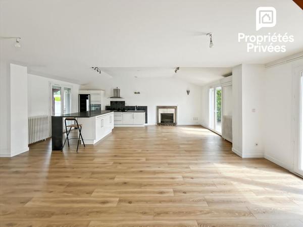 EXCLUSIVITÉ - Maison 155 m² - Véranda 27 m² - Piscine et Garage Indépendant 70 m² - Annexe 12 m² Fort Potentiel
