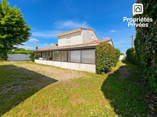 EXCLUSIVITÉ - Maison 155 m² - Véranda 27 m² - Piscine et Garage Indépendant 70 m² - Annexe 12 m² Fort Potentiel