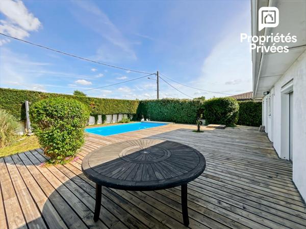 EXCLUSIVITÉ - Maison 155 m² - Véranda 27 m² - Piscine et Garage Indépendant 70 m² - Annexe 12 m² Fort Potentiel