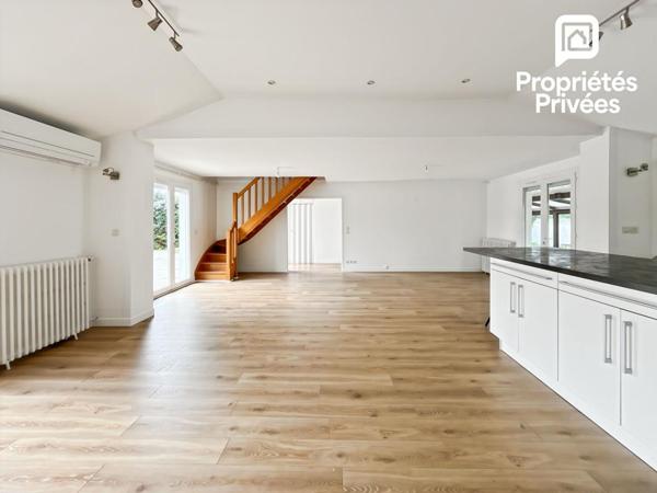 EXCLUSIVITÉ - Maison 155 m² - Véranda 27 m² - Piscine et Garage Indépendant 70 m² - Annexe 12 m² Fort Potentiel