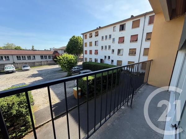 Appartement F2 à vendre  2 pièces - 45 m 2   AURILLAC  - 15