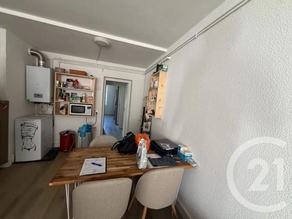Appartement F2 à vendre  2 pièces - 45 m 2   AURILLAC  - 15