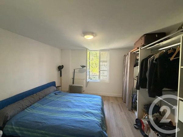 Appartement F2 à vendre  2 pièces - 45 m 2   AURILLAC  - 15